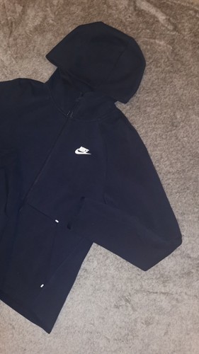 old season navy tech fleece